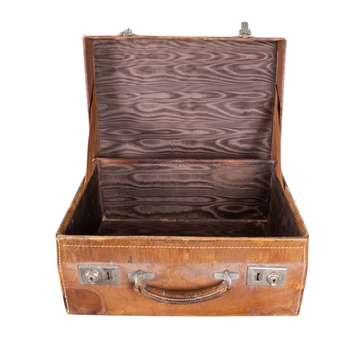 645 - W&J Milne Ltda travelling case, in leather and bearing initials, 'V. R. S'To be sold without res... 