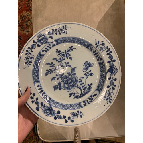 738 - A collection of eighteen 18th/19th century blue and white ceramic Chinese plates and bowls, of vario... 