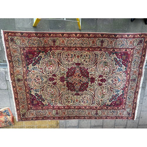 285 - A Tabriz carpetSignedProperty of a nobleman Dimensions:422 cm. (L) x 297 cm. (W)... 