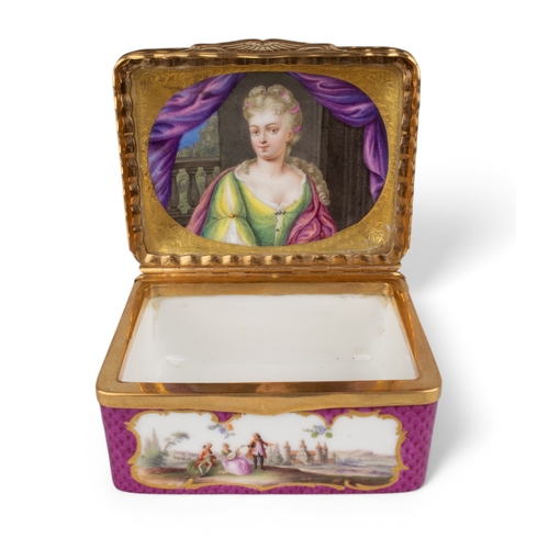 120 - 18th century, Meissen (?)A very fine, erotic, gold mounted snuff box.The various cartouches with lan... 