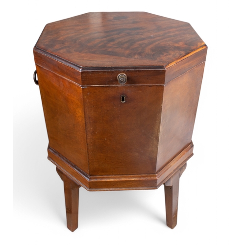 280 - An antique mahogany octagonal cellaretteDimensions:25 in. (H) x 18 in. (W)... 