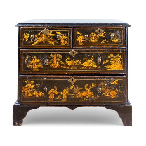 306 - Early 18th centuryChinese exportBlack lacquered chest of drawersDecorated with gilt figures and chin... 