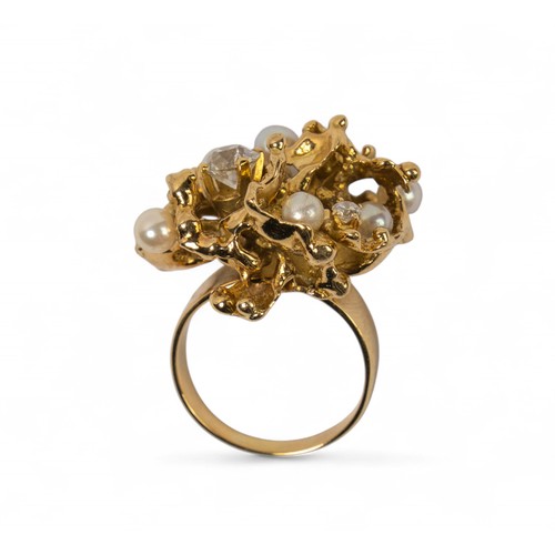 24A - A 1970s naturalistic diamond, gold and pearl dress ringThe birds-nest style top set with a larger ol... 