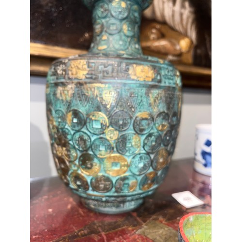 420 - Chinese, Qianlong mark and period (1735-1796)An important Imperial bronze and gilt vaseOf baluster f... 
