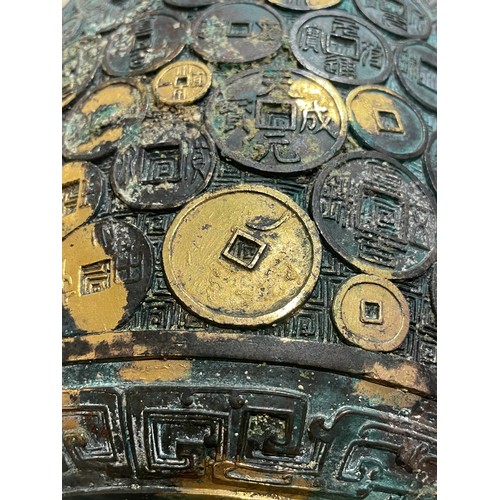 420 - Chinese, Qianlong mark and period (1735-1796)An important Imperial bronze and gilt vaseOf baluster f... 