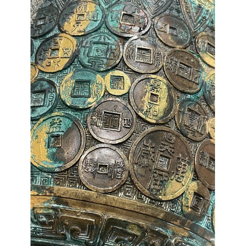 420 - Chinese, Qianlong mark and period (1735-1796)An important Imperial bronze and gilt vaseOf baluster f... 