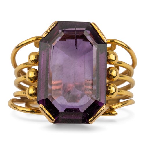 52 - Circa 1950A colour change synthetic sapphire and gold wirework dress ringWeight: Approx. 16.64 grams... 