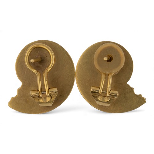 58 - Circa 1970A pair of yellow metal ammonite fossil ear clipsUnmarked, but test chemically as 14 ct or ... 