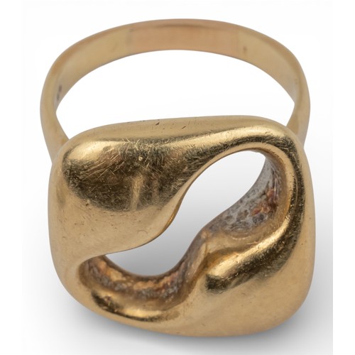 13 - 1970s, A 14k gold abstract dress ringTotal weight: Approx. 14.3 g.Finger size: R
