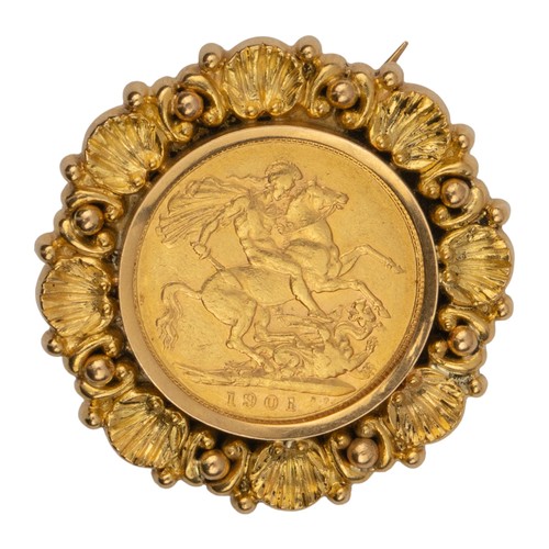 75 - Victorian, A 1901 gold sovereign mounted in yellow gold as a broochWith scallop-shaped border.Total ... 