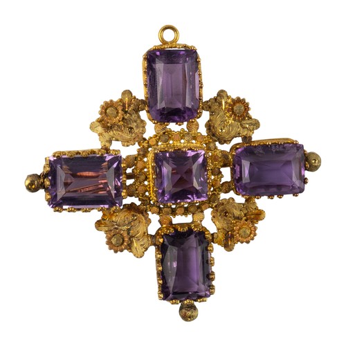 90 - British, RegencyAn amethyst and three-coloured gold cross pendant/brooch, circa 1825Set with four sq... 