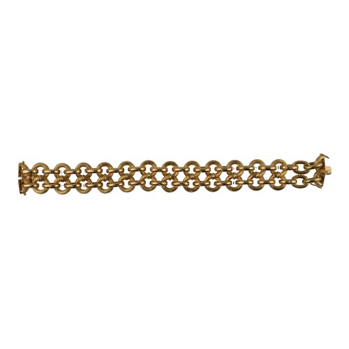 97 - An 18k gold figure-of-eight-link bracelet, circa 1950sTotal length: Approx. 21.5 cm.Total weight: Ap... 