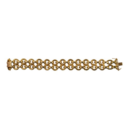 97 - An 18k gold figure-of-eight-link bracelet, circa 1950sTotal length: Approx. 21.5 cm.Total weight: Ap... 