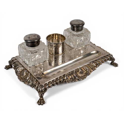 161 - Victorian, A silver inkwellThe two inkwells engraved with a crest and motto&nbsp;Engraved 
