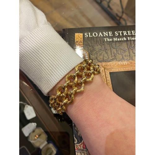 119 - A very fine two-tone 18k gold bracelet, circa 1940sIn excellent conditionTotal length: Approx. 18 cm... 