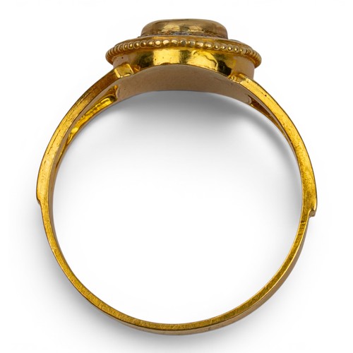 32 - Antique, An 18ct yellow gold and diamond mourning ring, circa 1899Finger size: PTotal weight: Approx... 