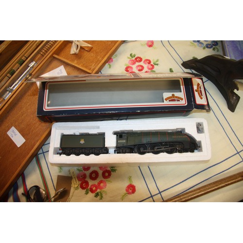 215 - Boxed Bachmann Branch Line OO Gauge A4 Pacific Ref 31-951A No 60009 