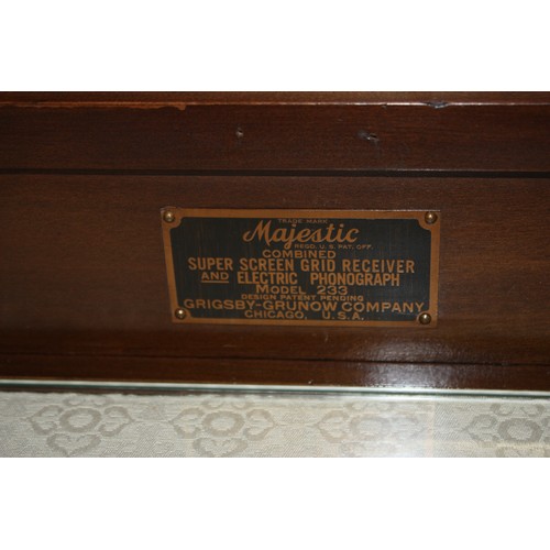 164 - Reproduction Drinks Cabinet - 27