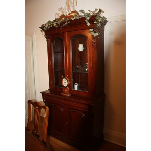 150 - Victorian Reproduction Mahogany Display Cabinet (approx 81