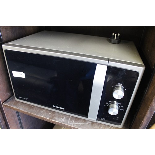 64 - Samsung 800W Microwave