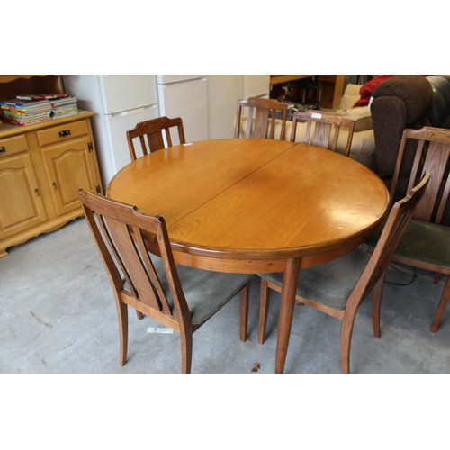 76 - G-Plan Circular Dining Table (4' Diameter) extending to Oval (approx 5.5')