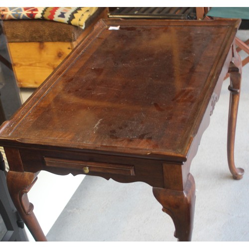 191 - Mahogany Coffee Table having Two Pull-Out Shelves, Pie Crust Top and on Cabriole Legs (Distressed)