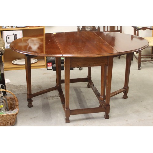 29 - Mahogany Gateleg Table