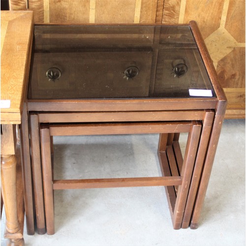 20 - Nest of Three Glass-Topped Occasional Tables