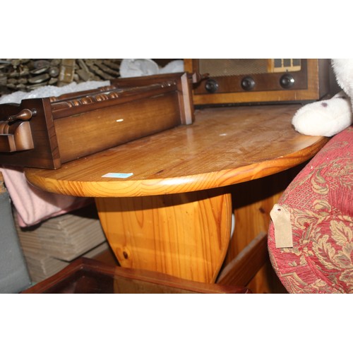 53 - Pine Oval Kitchen Table - 44