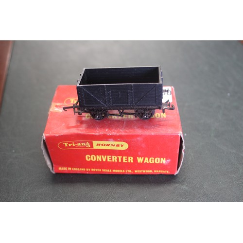 243 - Boxed Tri-ang Hornby Coupling Converter Wagon (Hornby Dublo to Tri-ang)