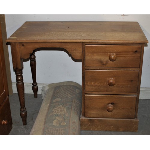 63 - Pine Single Pedestal Dressing Table