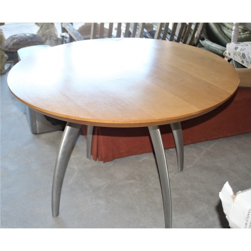 85 - Maple-Wood Circular Dining Table on Curved Metal Legs