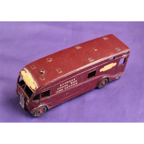 13 - Dinky Supertoys Horse Box (Rear Doors Missing)- Playworn