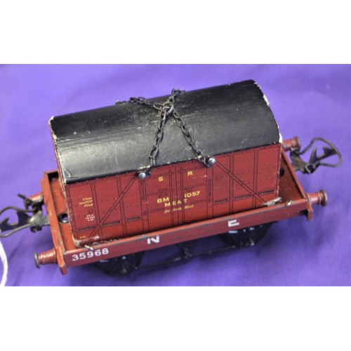 218 - Hornby O Gauge NE Meat Wagon with Original Chain