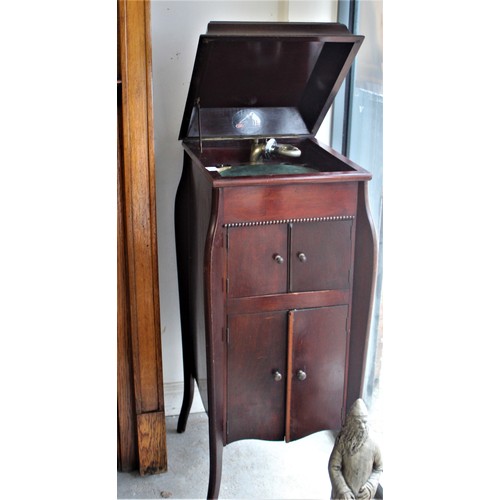 80 - Antique HMV Gramophone in a Mahogany Case (w/o)