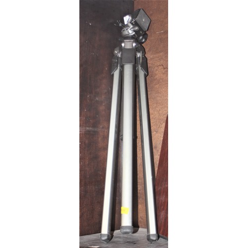 192 - Cullman Titan CT100/CT50 Camera Tripod