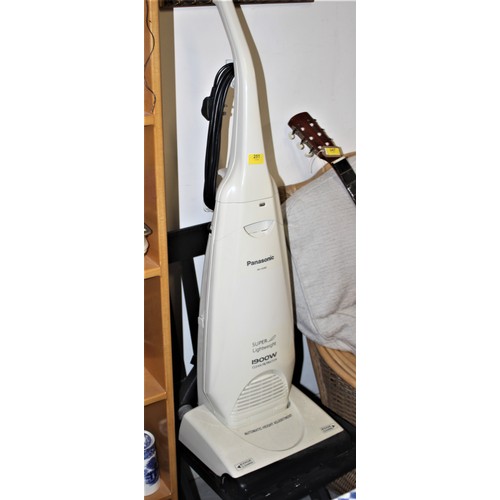 251 - Panasonic Upright Vacuum Cleaner Model MC-UG302 1900W Clean Filtration - Super Lightweight