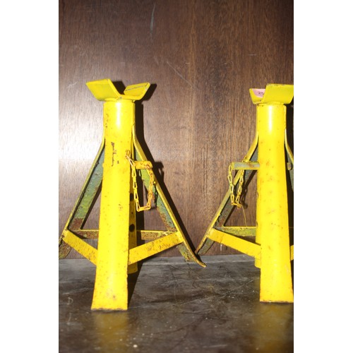 259 - Pair of Yellow Car Jacks