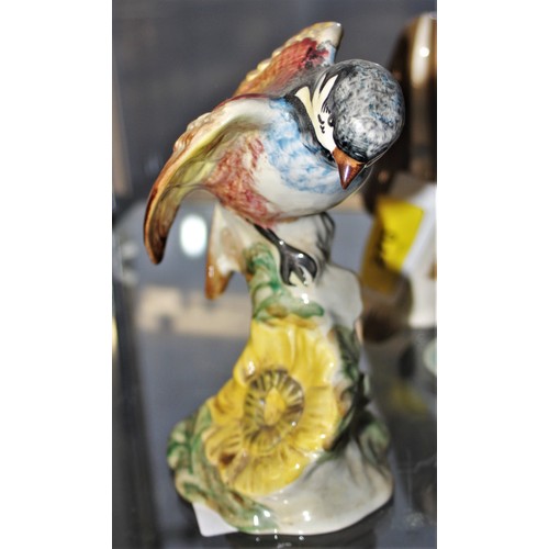 42 - Beswick Porcelain Chickadee Bird No. 929 - approx 6