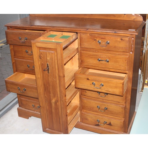 265 - Jaycee V707 Ten Drawer Dresser/Chest