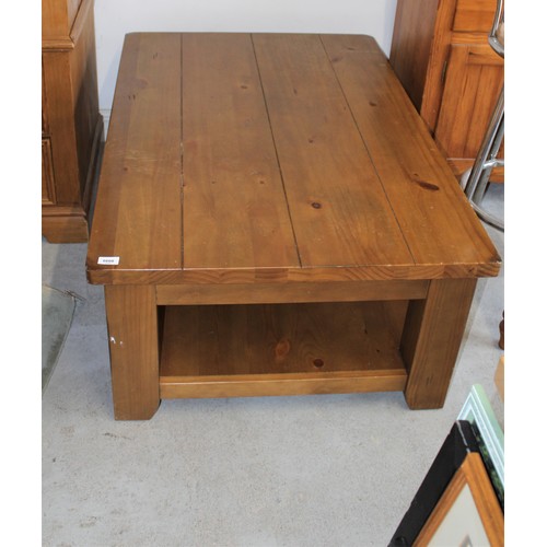 45 - Pine Coffee Table (having Under-Shelf)