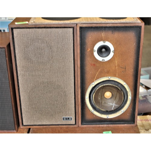 165 - A Boxed Pair of Two KLH Model 32 Acoustic Suspension Loudspeakers in an oiled Walnut Finished.  styl... 