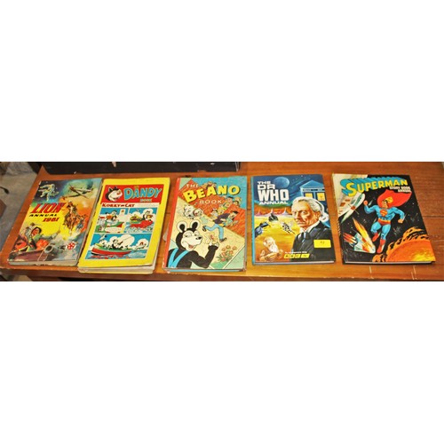 42 - Five Children's annuals from the 1960s: Beano, Dir. Who (1964), Lion annual (1961),  Dandy Annual an... 