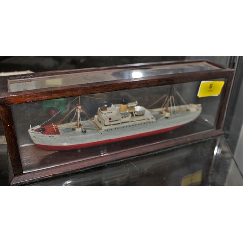 5 - Cased Model of a Passenger Cargo Vessel - with Write Funnel with Blue Cap 11.5