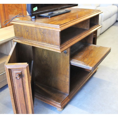 171 - Oak Television Cabinet having Side Opening Storage Sections