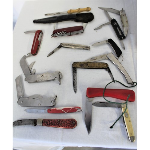 87 - Selection of Pen Knives, etc