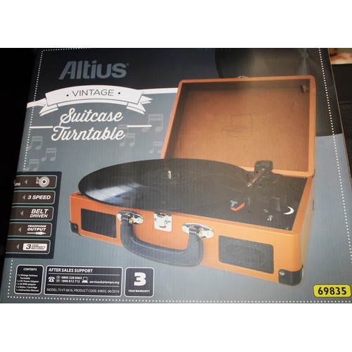 10 - Boxed Altius Vintage Suitcase Turntable