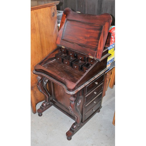 251 - Mahogany Reproduction Davenport