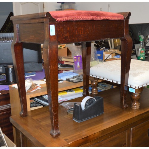 208 - Upholstered Lift-Up Piano Stool with a small quantity of sheet music