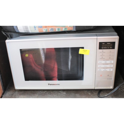 253 - Panasonic Microwave Model NN-E28JMM